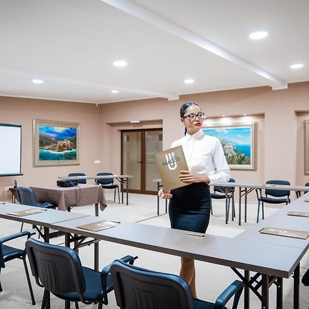 Hotel Villa Magus Kladnitsa Zewnętrze zdjęcie
